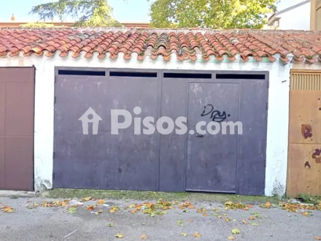 Garaje en venta en Avenida de la Virgen Viñas
