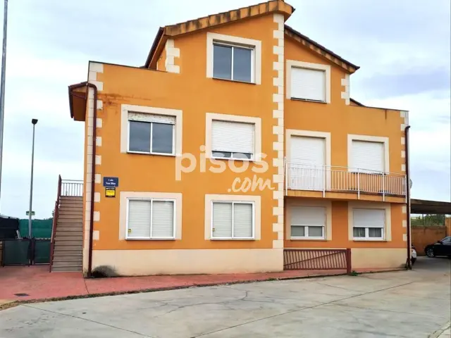 Piso en venta en Calle San Blas, Monfarracinos de 56.000 €
