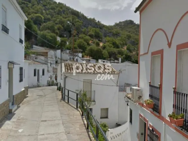Casa en venta en Ubrique, Ubrique de 32.000 €
