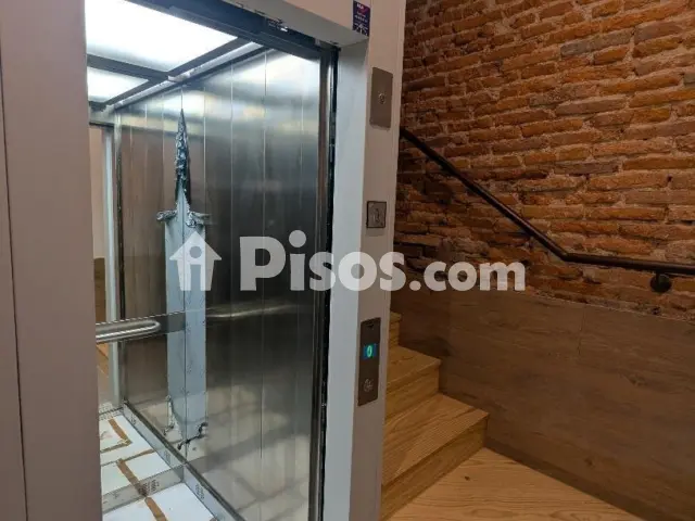 Dúplex en venta en Calle Iturribide, 16, cerca de Calle de Zumárraga, Solokoetxe (Distrito Ibaiondo. Bilbao) de 205.000 €