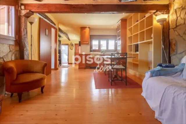 Ático en venta en Calle Somera, Casco Viejo - Zazpi Kaleak (Distrito Ibaiondo. Bilbao) de 159.000 €
