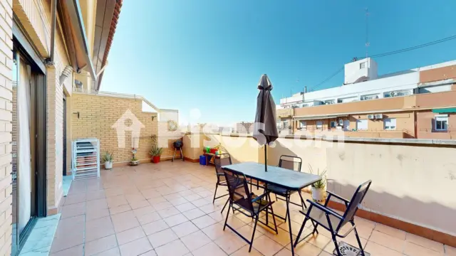Ático en venta en Avinguda de Burjasot, cerca de Avinguda de Portugal, Marxalenes (Distrito La Saïdia. València Capital) de 510.000 €