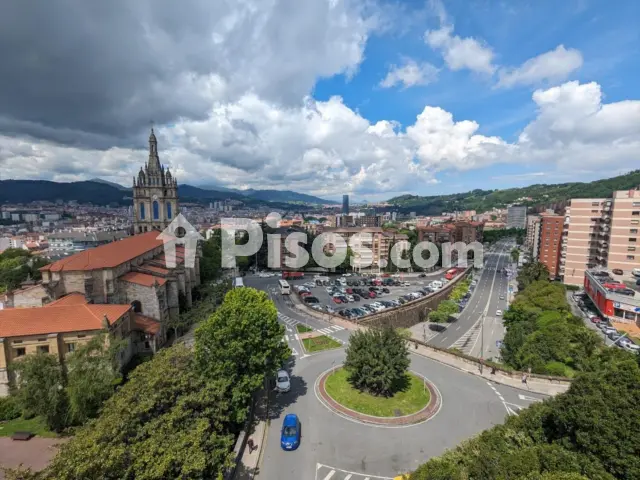 Dúplex en venta en Joan XXIII Aita Santuaren Plaza, 1, Matiko-Loruri (Distrito Uribarri. Bilbao) de 750.000 €