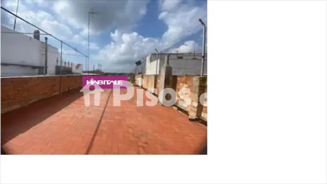 Casa en venta en Castellar-Oliveral, El Castellar-L'Oliveral (Distrito Pobles del Sud. València Capital) de 250.000 €