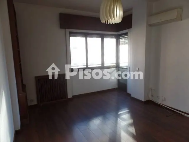 Piso en venta en Calle Orense, cerca de Calle del General Margallo, Castillejos (Distrito Tetuán. Madrid Capital) de 850.000 €