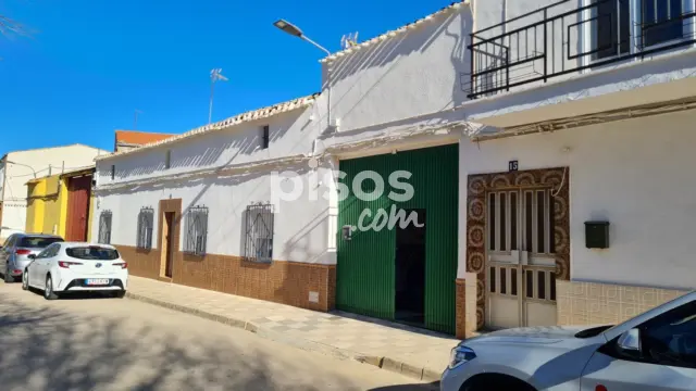 Casa adosada en venta en Colegio Publico, Pedanías y Barrios Rurales (Albacete Capital) de 150.000 €