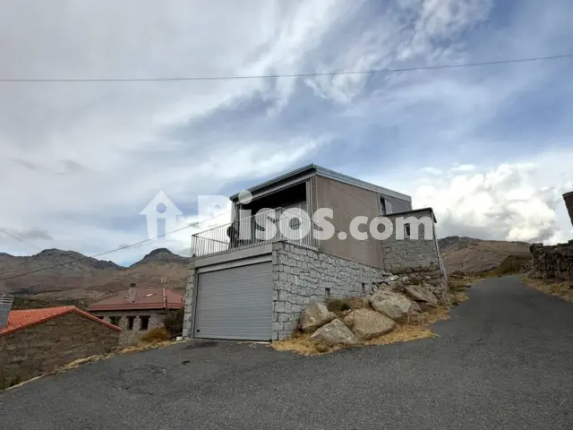 Casa unifamiliar en venta en Navarredondilla