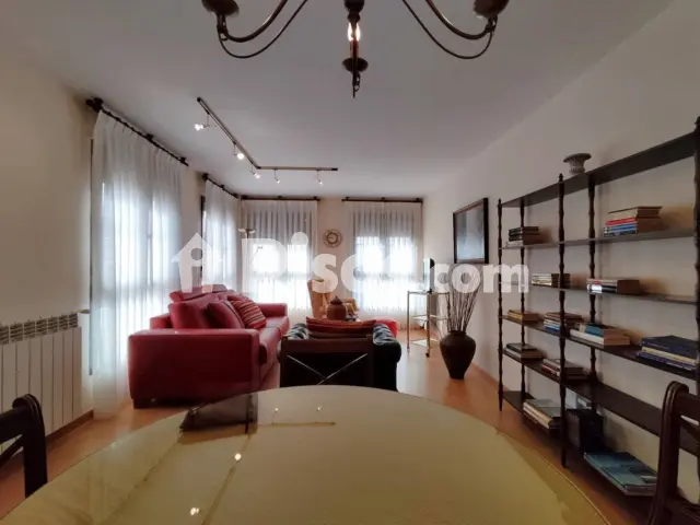 Piso en venta en Avda. Valladolid, Zona Avenida de Valladolid-Barriada Yagüe (Soria Capital) de 280.000 €