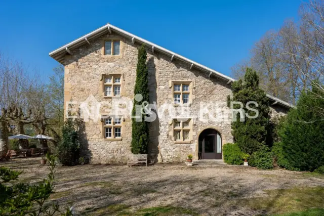 Casa en venta en Calle Place de L'Église, Urt de 2.000.000 €