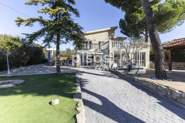 Casa en alquiler en Avenida del Monte Olivar, cerca de Calle del Monte Negrillo, El Olivar de Mirabal (Boadilla del Monte) de 3.500 €<span>/mes</span>