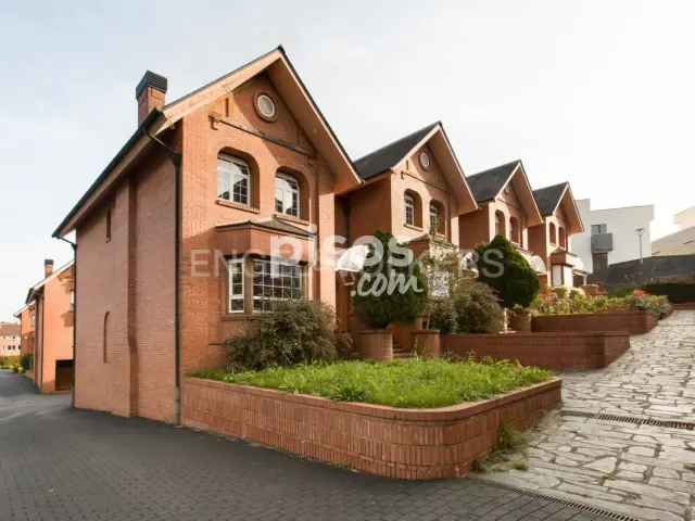 Casa adosada en venta en Durango, Durango de 700.000 €