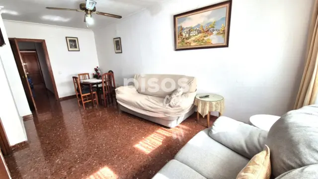 Piso en venta en Calle de Arguello Carvajal, San Fernando-Estación (Badajoz Capital) de 133.000 €