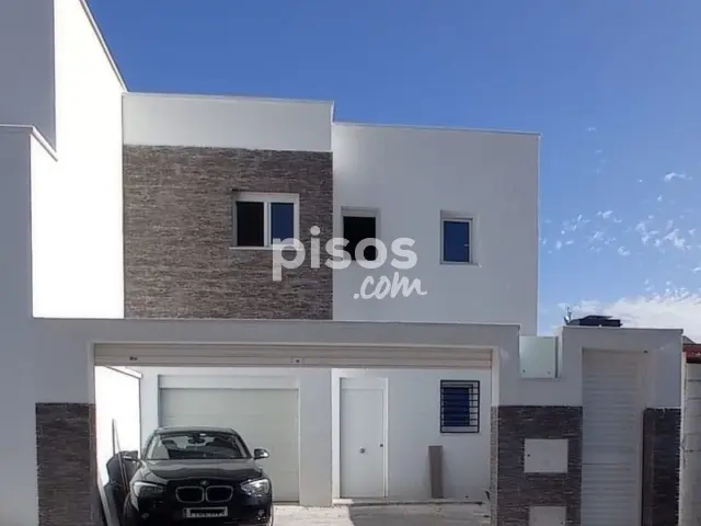 Promoción Zona de San Cayetano-Avenida Cristóbal Colón, Zona de San Cayetano-Avenida Cristóbal Colón (Churriana de La Vega) de 250.000 €
