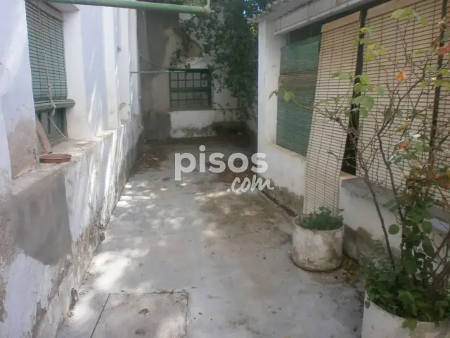 Casa en venta en La Roda, La Roda de 100.000 €