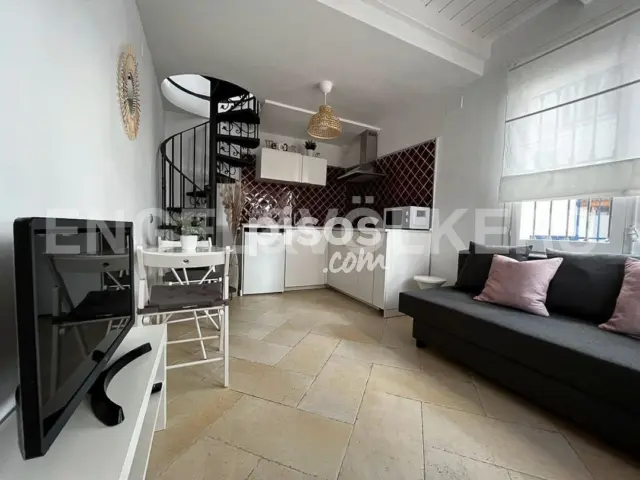 Apartamento en alquiler en Sant Sebastià-Aiguadolç, Sant Sebastià-Aiguadolç (Sitges) de 1.500 €<span>/mes</span>