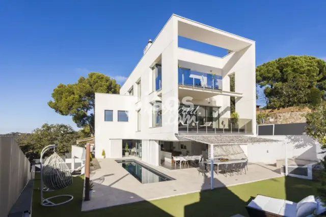 Casa en alquiler en Calle N-A, Sarrià (Distrito Sarrià-Sant Gervasi. Barcelona Capital) de 19.000 €<span>/mes</span>