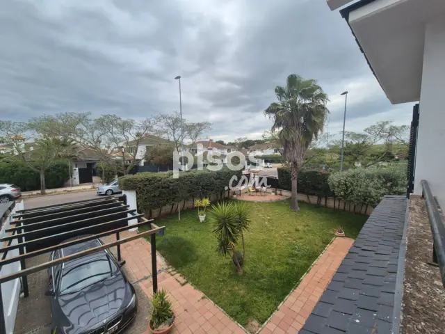 Chalet en venta en Calle de Sierra del Naranjal, Las Vaguadas-Carretera de Valverde (Badajoz Capital) de 399.000 €