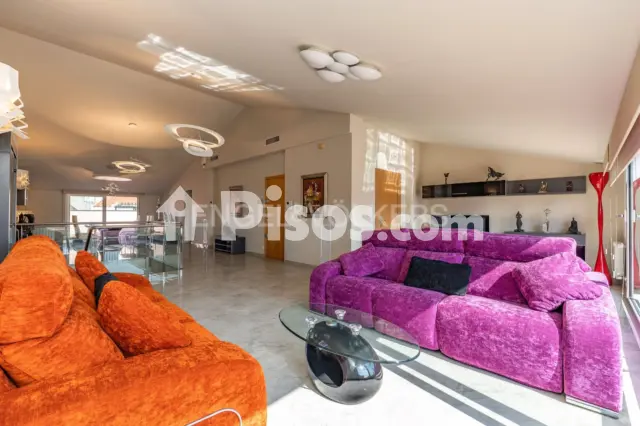 Dúplex en alquiler en Centre, Centre (Mataró) de 2.600 €<span>/mes</span>