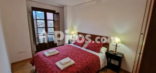 Piso en alquiler en Calle de las Cruces, 3, Centro (Distrito Centro. Gijón) de 800 €<span>/mes</span>