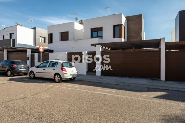 Casa pareada en venta en Zona Bulevar, Zona Bulevar (Arroyomolinos) de 479.900 €