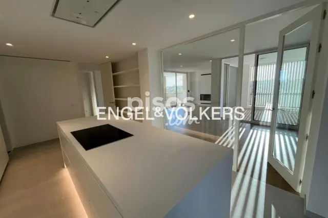 Ático en alquiler en Ciudad Expo, Ciudad Expo (Mairena del Aljarafe) de 2.500 €<span>/mes</span>