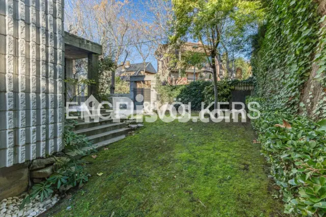 Casa en alquiler en L'Eixample-Torreblanca, L'Eixample-Torreblanca (Sant Cugat del Vallès) de 6.800 €<span>/mes</span>