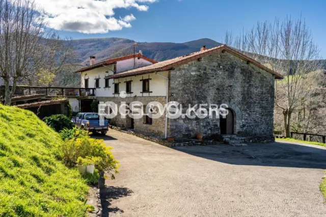 Casa en venta en Calle Caracter Erdoizta, Errezil de 560.000 €