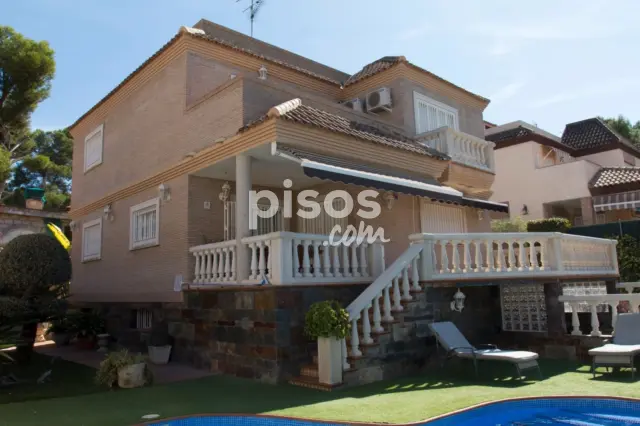 Casa en alquiler en Carrer del Pintor Zariñena, El Vedat-Santa Apol·lònia (Torrent) de 2.700 €<span>/mes</span>
