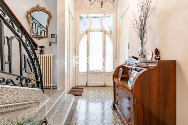 Casa en alquiler en Centre, Centre (Badalona) de 4.900 €<span>/mes</span>