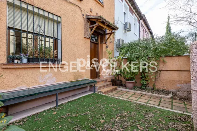Casa adosada en venta en Calle de Pardo Bazán, cerca de Avenida de Ramón y Cajal, Hispanoamérica (Distrito Chamartín. Madrid Capital) de 1.900.000 €