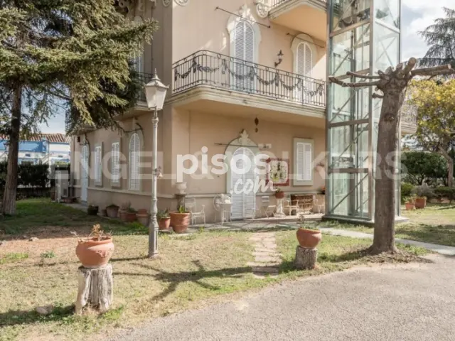 Casa en alquiler en Sant Fost de Campsentelles, Sant Fost de Campsentelles de 4.400 €<span>/mes</span>