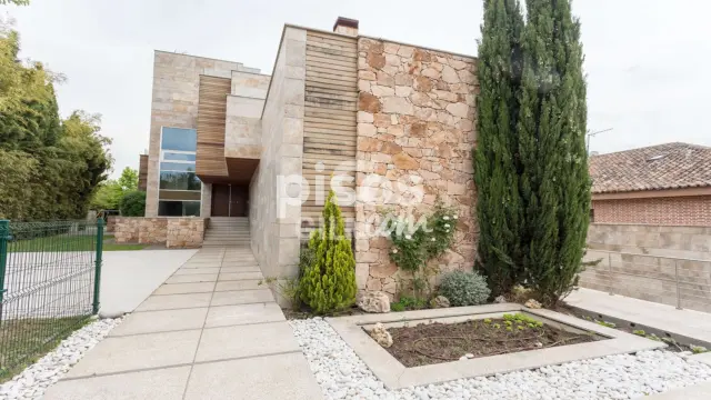 Chalet en venta en Conde Orgaz, Prosperidad (Distrito Chamartín. Madrid Capital) de 5.500.000 €
