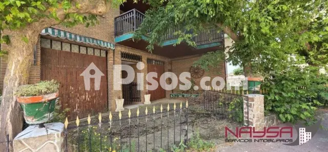 Chalet en venta en Avenida del Puente del Río Ebro, 48, cerca de Calle de las Cuevas, Baños de Ebro - Mañueta de 300.000 €