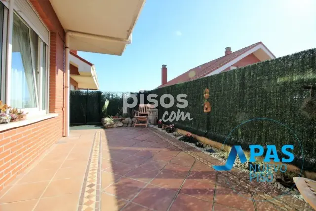 Casa pareada en venta en Calle del Bosque, Muriedas (Camargo) de 350.000 €