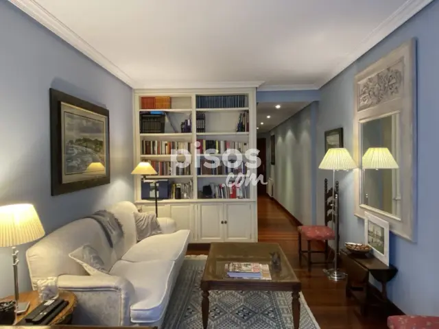 Dúplex en venta en Campo Volantín Ibiltokia, Castaños (Distrito Uribarri. Bilbao) de 539.000 €