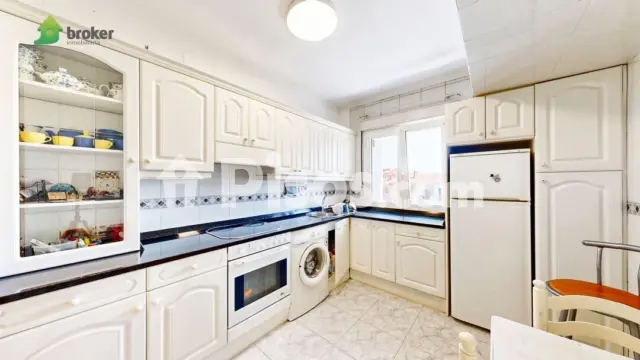 Piso en venta en Calle de Magallanes, Cruces (Barakaldo) de 310.000 €
