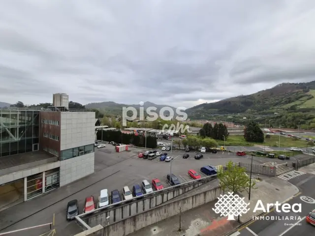 Piso en venta en Calle de Juan Carlos de Gortazar, Miribilla (Distrito Ibaiondo. Bilbao) de 483.000 €