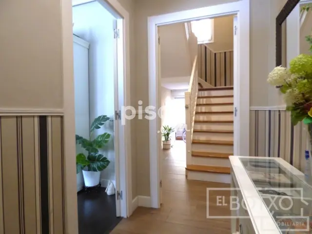Casa adosada en venta en Santiago Etxaldea, cerca de Entrambasaguas Estrata, Basurtu (Distrito Basurtu-Zorrotza. Bilbao) de 517.000 €
