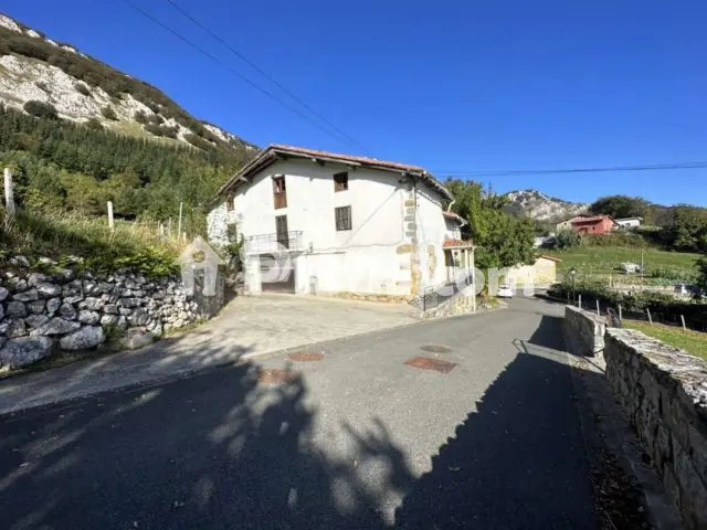 Casa en venta en Aramaio, Aramaio de 160.000 €