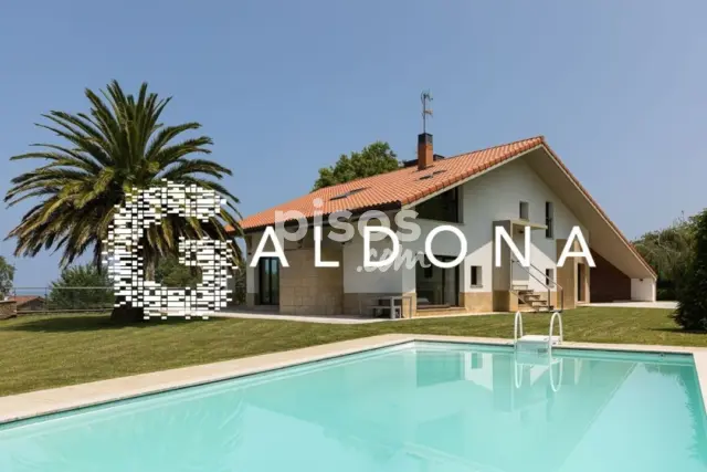 Casa en alquiler en Camino de Arritxulo, Ibaeta-Igeldo (San Sebastián - Donostia) de 9.000 €<span>/mes</span>
