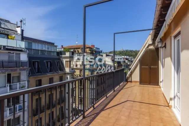 Ático en venta en Calle de Hondarribia, Centro (San Sebastián - Donostia) de 650.000 €