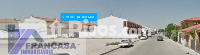Casa en venta en Cerca de La Piscina Municipal Climatizada