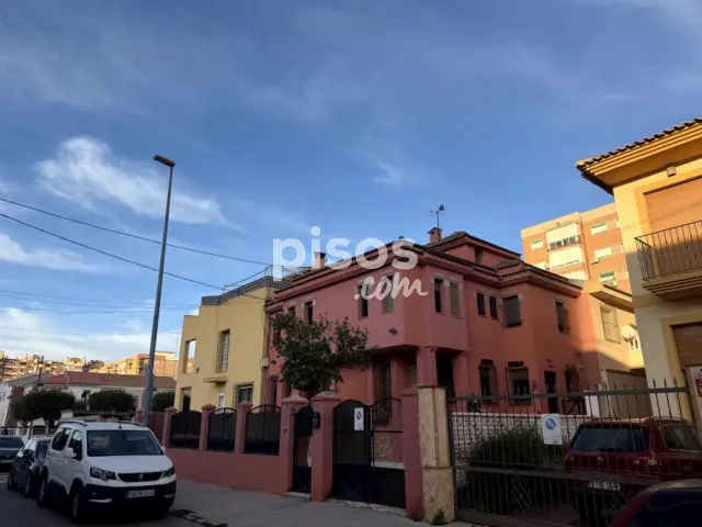 Chalet en venta en Ciudad Jardín, San Antonio Abad-Ciudad Jardín (Distrito Núcleo Urbano. Cartagena) de 530.000 €