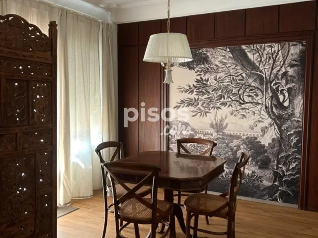 Piso en alquiler en Centro, Casco Histórico (Mérida) de 1.400 €<span>/mes</span>