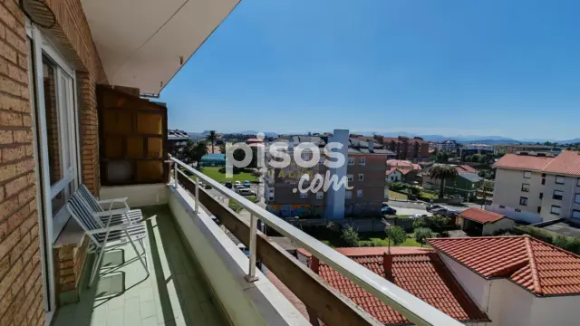 Piso en alquiler en Calle de Quintana, 15, cerca de Travesía de Quintana Ceballos, Suances de 1.800 €<span>/mes</span>