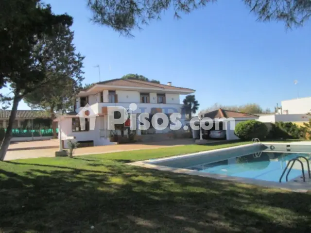 Chalet en venta en Nuevo Valdepeñas