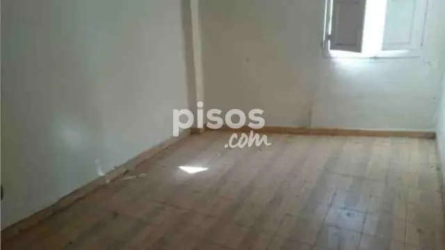 Chalet en venta en Calle de la Paz, 10, Agoncillo de 26.000 €