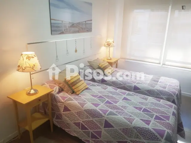 Estudio en alquiler en Montolivet, Montolivet (Distrito Quatre Carreres. València Capital) de 1.400 €<span>/mes</span>