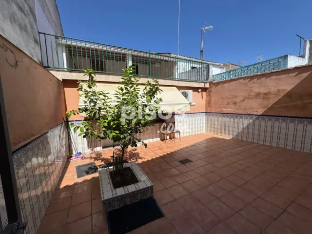Casa en venta en Esparragalejo, Esparragalejo de 135.000 €