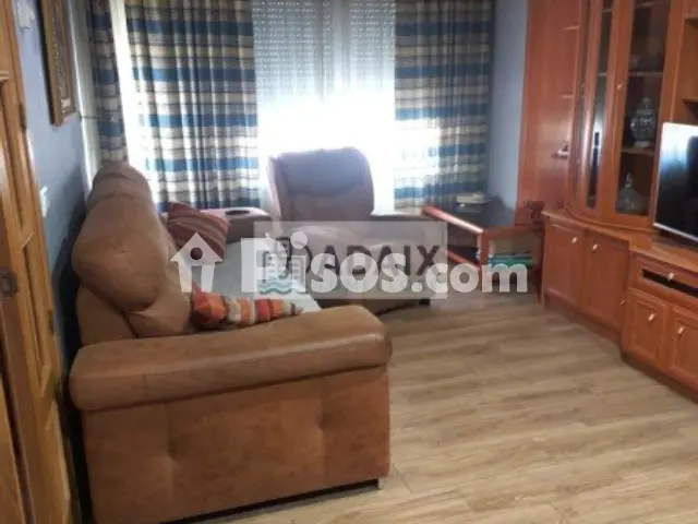 Casa adosada en venta en Tomelloso